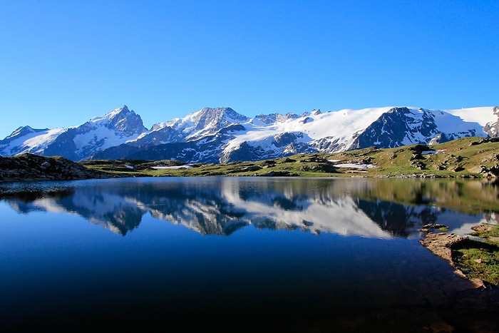Reflet de la Meije dans le lac Noir