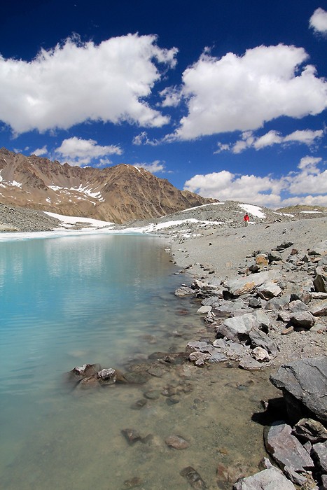 Au bord du lac du Glacier d'Arsine