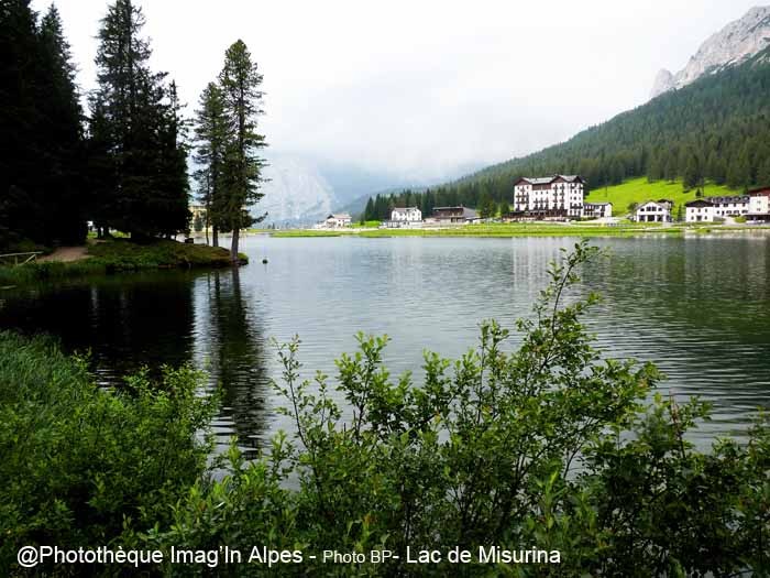 DOLOMITES- Lac de Misurina