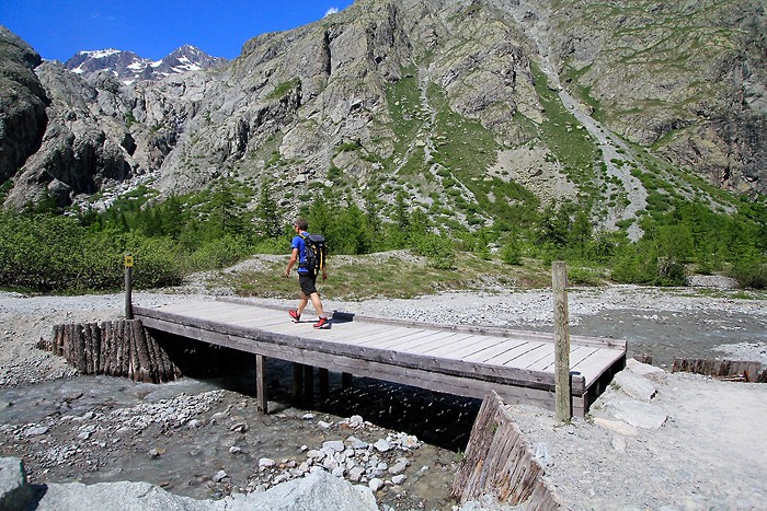 Pont sur le pr de Madame Carle