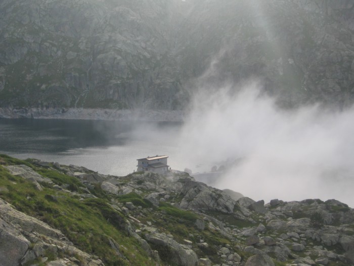 le refuge au bord du lac