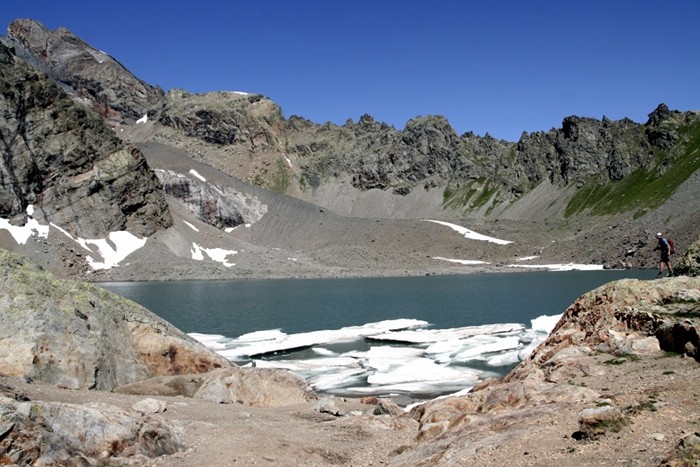 Lac de l'Eychauda, Alpes, randonne dans le Parc des Ecrins