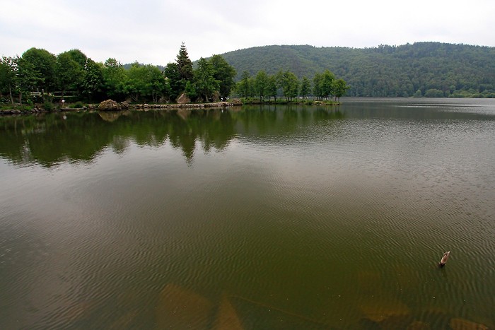 Balade au bord du lac Chambon