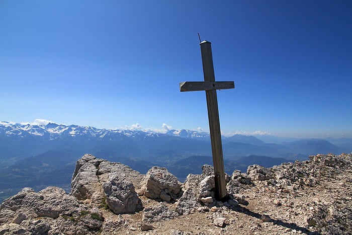 Croix au sommet de Chamechaude