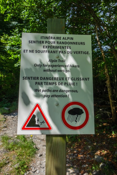 Panneau de mise en garde