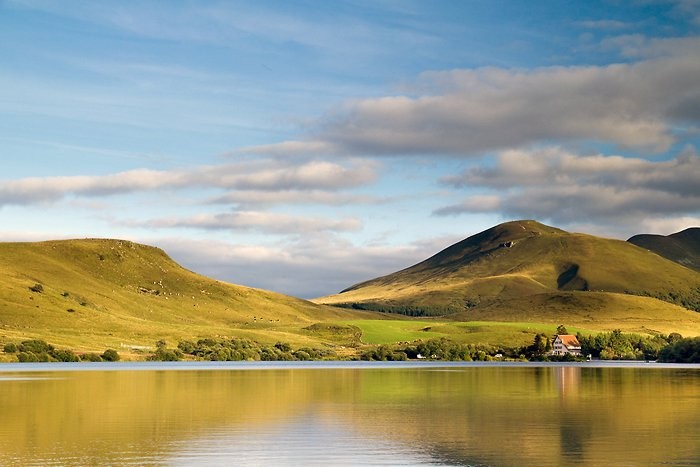 Lac de Gury et son htel