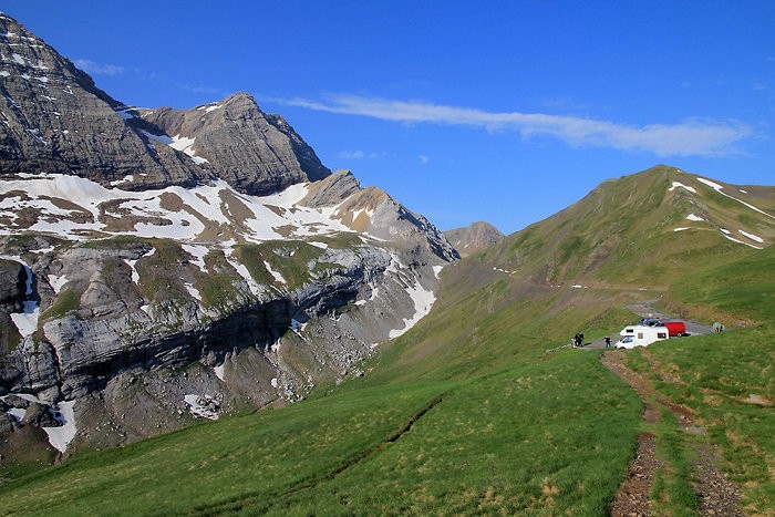 Le col de Tentes derrire nous