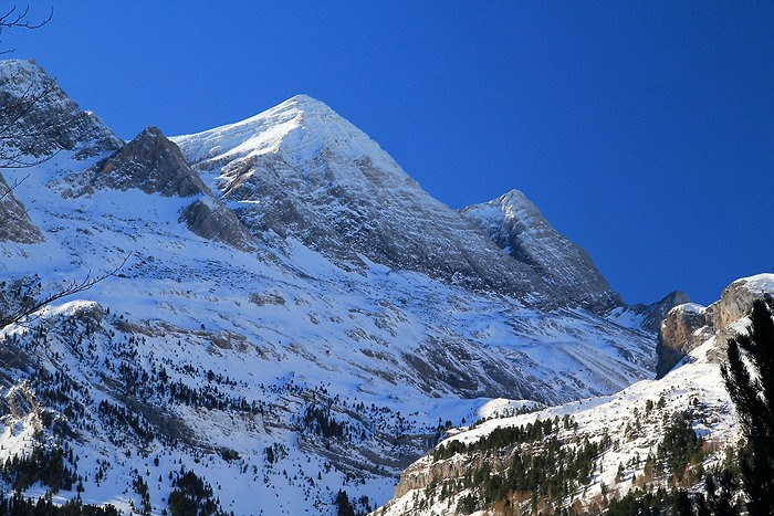 Point du vue sur le pic du Taillon