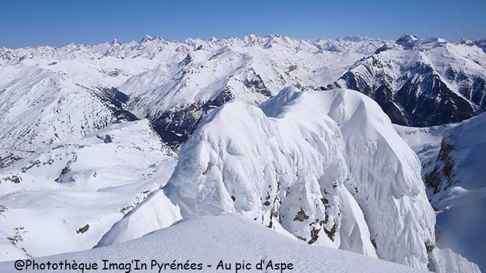 Depuis le sommet du pic d'Aspe