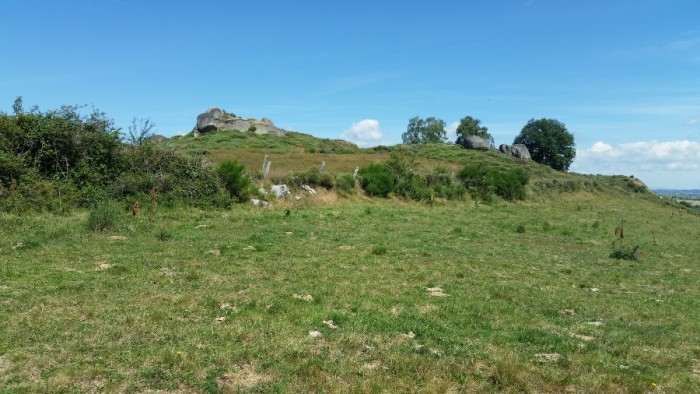 Petit sommet constitué de rochers Petit sommet constitué de rochers