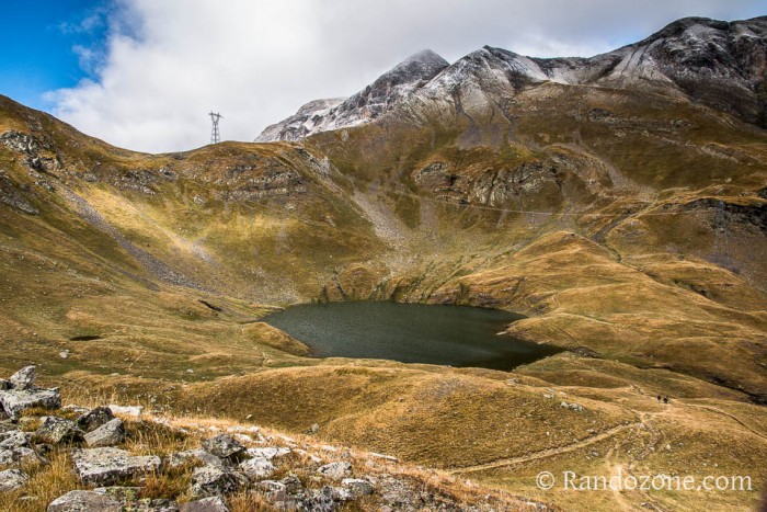 Lac des Espécières ou de Luhos depuis le col de Tentes