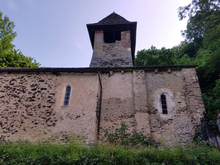 La jolie chapelle de Servires