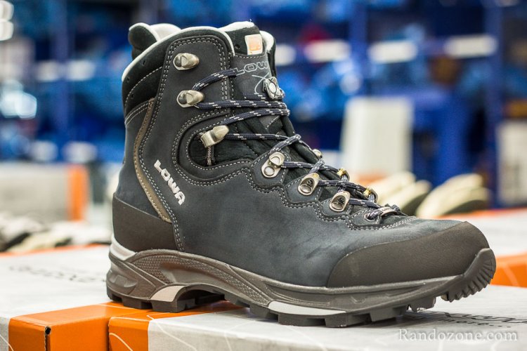 Voici comment Lowa fabrique vos chaussures de randonnée Voici comment Lowa fabrique vos chaussures de randonnée