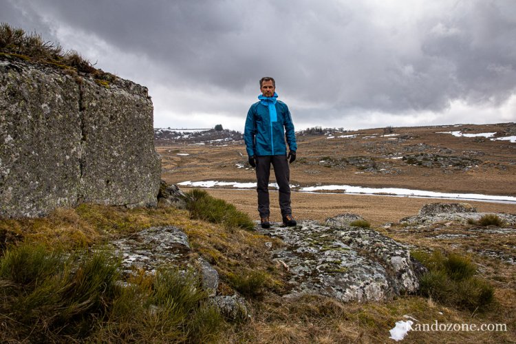 Test de la veste Gore Shakedry sur le plateau de l'Aubrac