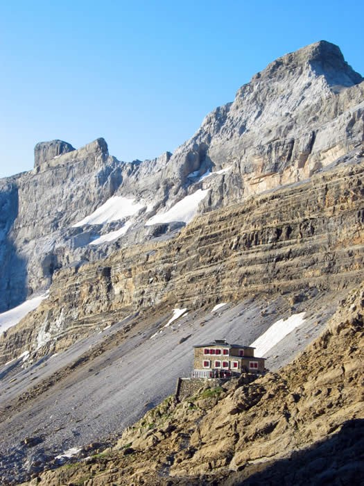 Refuge des Sarradets et Casque du Marbor