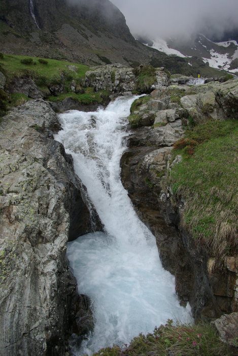 cascade au cirque de troumouse