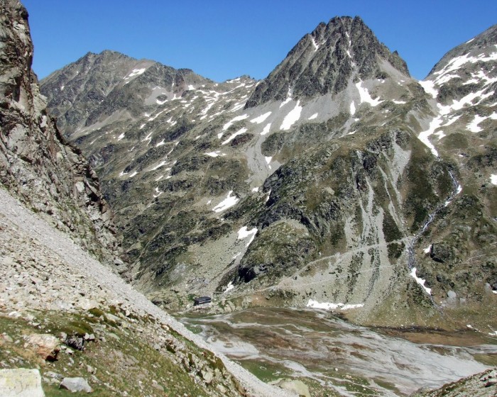 Refuge des Oulettes de Gaube, pic et col d'Arraill