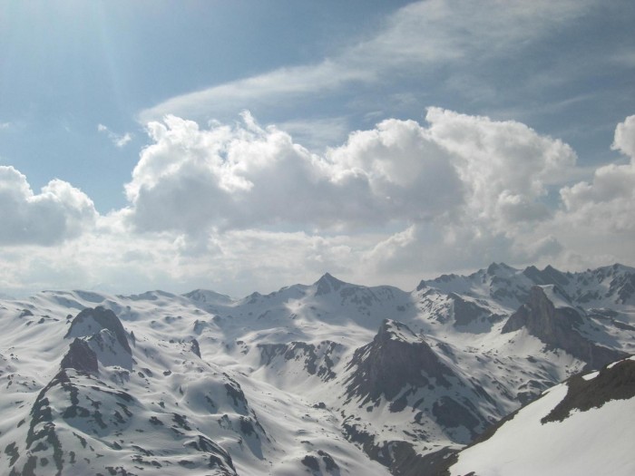 Tour du pic du Midi d'Ossau sur neige