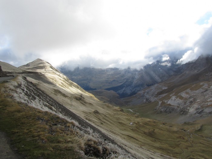 Pic de Tentes depuis la route qui monte  Boucharo