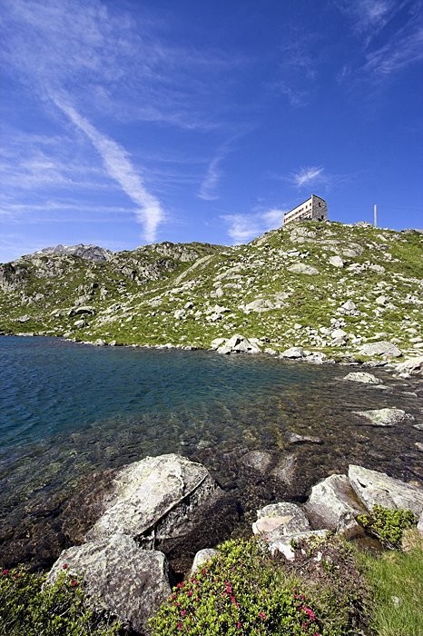 Au bord du lac de la Glère Au bord du lac de la Glère