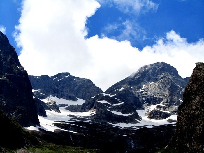 Vue depuis le lac du Lauvitel Vue depuis le lac du Lauvitel