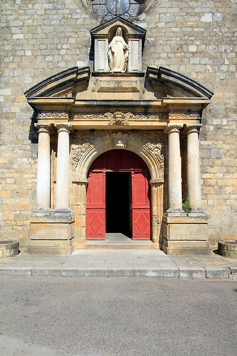 Porte de l'glise de Domme