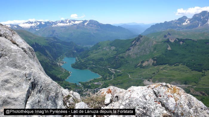 Lac de Lanuza depuis la Foratata