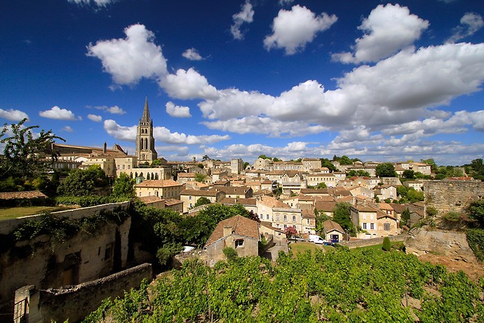 Saint-Emilion depuis le pied du donjon