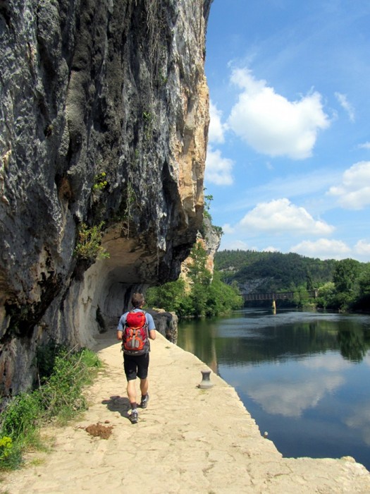 Sur le chemin de halage de Saint Cirq Lapopie dans le Lot