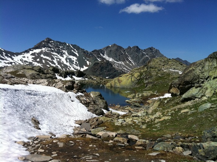 Lac dans les Hautes-Alpes