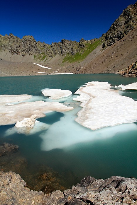 Randonne au lac de l'Eychauda dans le massif des Ecrins