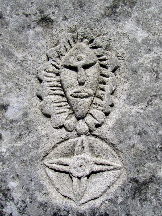 Gravure dans la pierre,  St Emilion