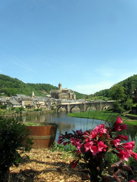 VTT  Estaing, plus beau village de France