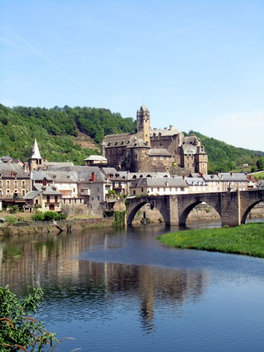 Estaing son chateau et son pont