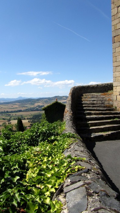 Usson et le Puy de Dme au loin