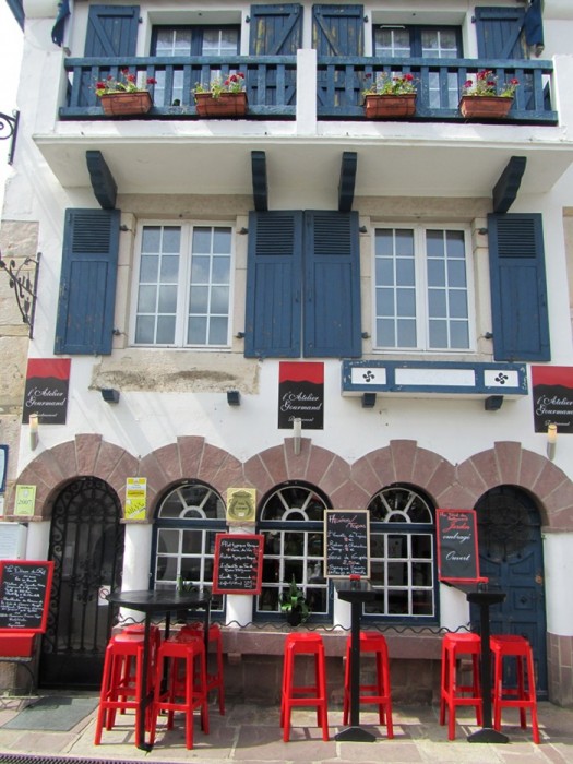 Sare, Pays Basque: un des Plus Beaux Villages de France