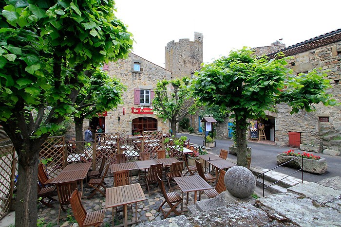 Village de Montpeyroux dans le Puy-de-Dme