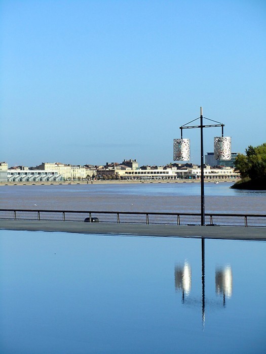 Le Miroir d'Eau et la Garonne  Bordeaux
