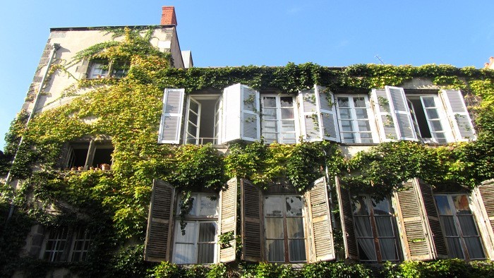 Faade de maison de Riom prs de Clermont Ferrand