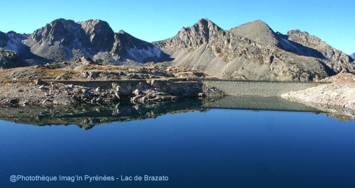 Reflet dans le lac de Brazato