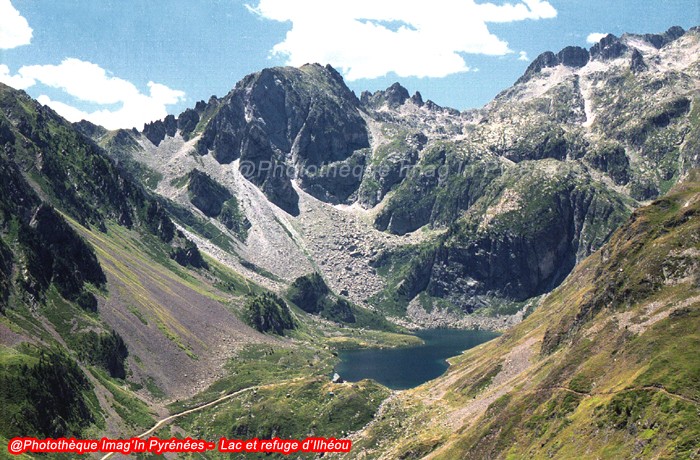 Lac et refuge d'Ilhou