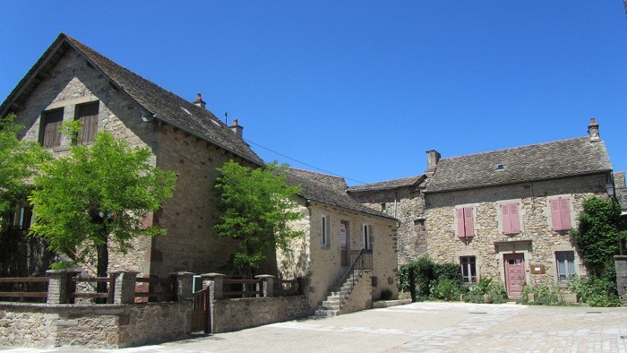 Place de Sainte Radegonde, Aveyron, 12