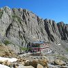 Refuge et pic des Sarradets
