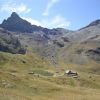 Lac et refuge de la Blanche ,au pied de la Tte des Toillies ( 3175 m)