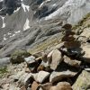 Cairn et Glacier Blanc derrire, randonne dans les Alpes