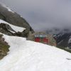 Refuge Ledormeur avec encore un peu de neige