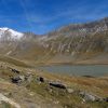 Le lac du Golon, et les sommets enneigs, Alpes