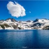 Le Lac Bleu et son nuage blanc