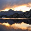 Reflets dors dans le lac Morgon 