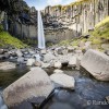 Cascade de Svartifoss en Islande